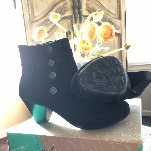 Dansko bootie - Picture 2 of 4